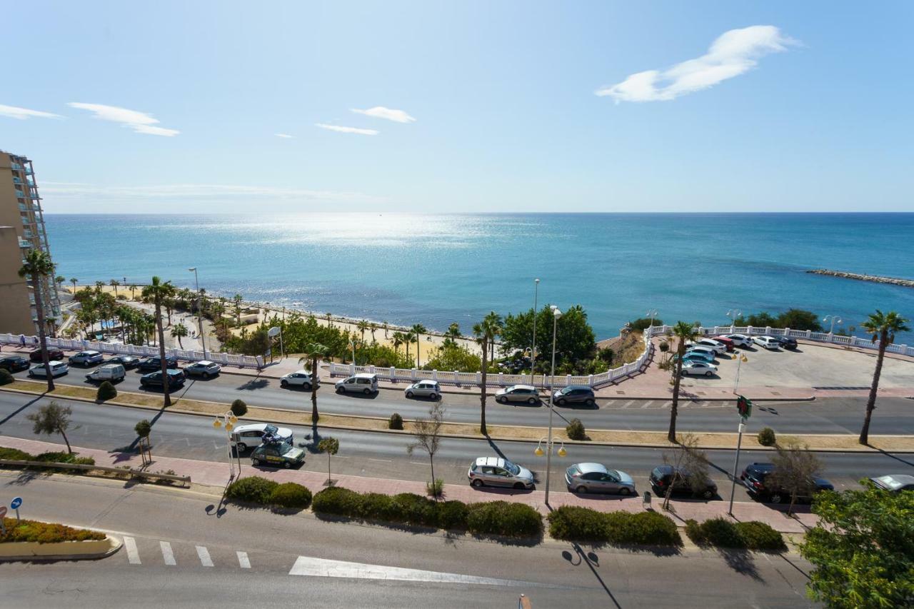 Spacious Beachfront Flat With Sea Views And Private Indoor Parking Benalmádena Exteriér fotografie